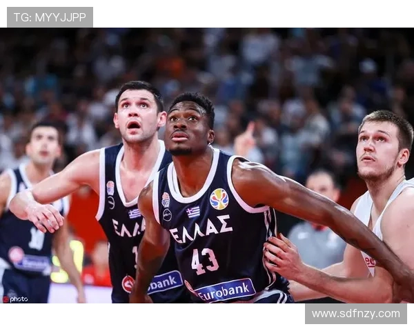 世界杯精彩对决希腊迎战黑山双方全力争夺晋级名额