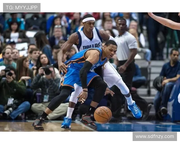 小牛队与雷霆队精彩对决央视回放全程回顾与精彩瞬间分析